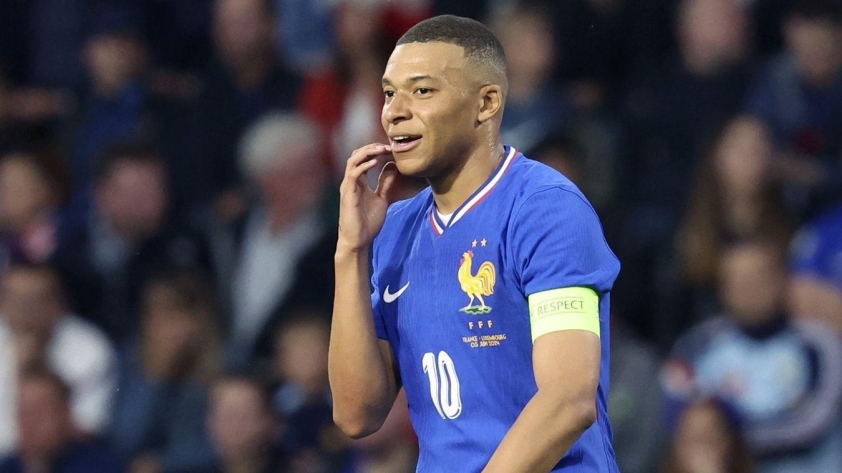 Mbappe 'thêm dầu vào lửa', tiếp tục khiến CĐV Pháp thất vọng 540943